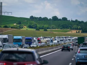 Canicula oprește camioanele. De la ora 12.00 au interzis să circule. Ce transporturi sunt permise? - Foto: Profimedia Images (rol ilustrativ)