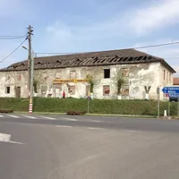 Un întreg bloc din Copșa Mică, scos la vânzare cu 125.000 € - Foto: OLX.ro