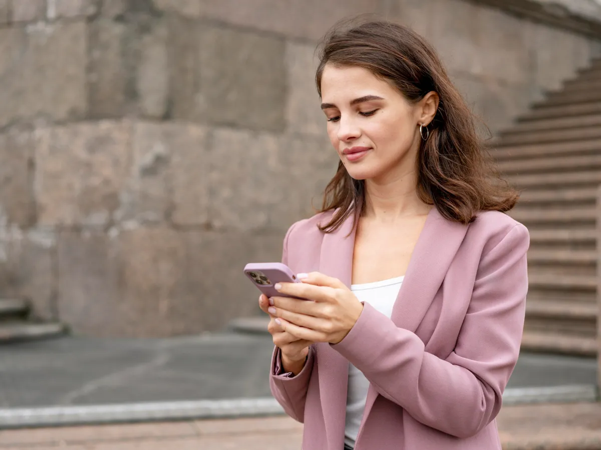 Amendă de 3.465 lei dată la Iași pentru că un mesaj a fost trimis pe e-mail, nu scrisoare prin Poștă