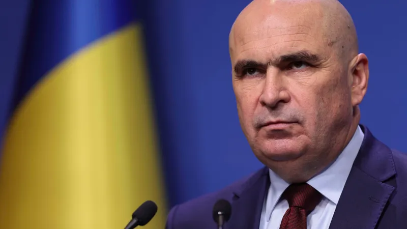 Bolojan, pus la zid de CSM pentru că vrea desființarea pensie speciale de 25.000 lei. „Un mincinos” - Foto: INQUAM PHOTOS/ George Călin