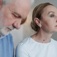 Revolta unui pensionar lăsat fără pensie, deși a plătit contribuții 10 ani și are 5 copii. „ - Foto: Freepik / Pavel Danilyuk