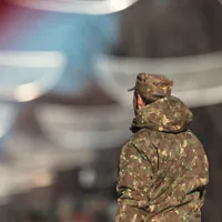 Un militar de 23 de ani s-a împușcat în unitate cu arma din dotare. Care este motivul?  - Profimedia / imagine cu caracter ilustrativ