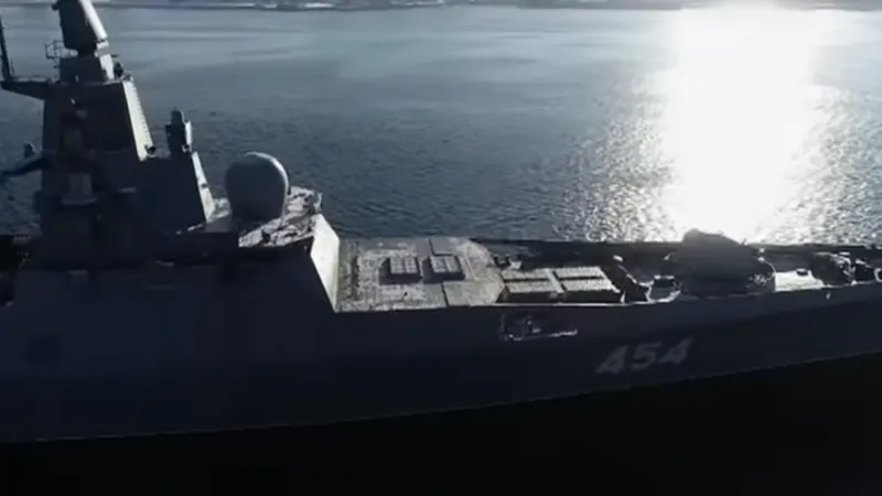 Fregata rusă Amiral Gorşkov, exerciții în largul coastelor sud-africane. Va trece prin Marea Neagră - FOTO: YouTube/lamarga