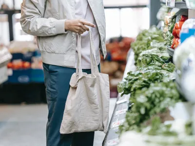 Un supermarket le acordă angajaților bonusuri de 6.700 €. Este cunoscut și românilor - Foto: Pexels