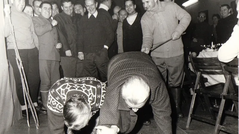 De ce îi bătea Ceaușescu la fund pe ambasadorii străini