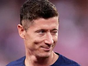 ADIO, Barcelona! Au bătut palma cu Robert Lewandowski