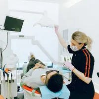 Câte mii de lei costă o zi de spitalizare în România? Costurile au crescut de 6 ori în ultimii ani - Foto: Pexels / Anna Shvets