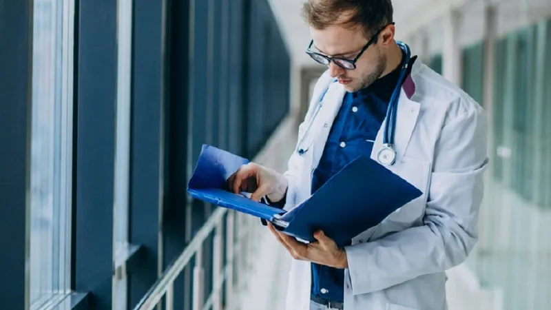 Românii din Spania au acces la asistență medicală gratuită în anumite condiții - Foto: Freepik.com (rol ilustrativ)