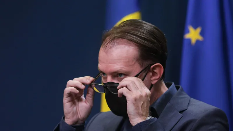 Angajații de la stat vor avea de ales între pensie și salariu. Foto: INQUAM/Octav Ganea
