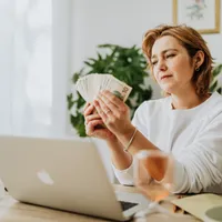 Creșteri de salarii - FOTO: PEXELS / Karolina Grabowska