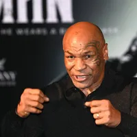 Legenda boxului mondial revine în ring la 57 de ani - Foto: Profimedia images