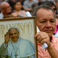 Cum se simte Papa Francisc și ce anunță Vaticanul? Este în continuare internat