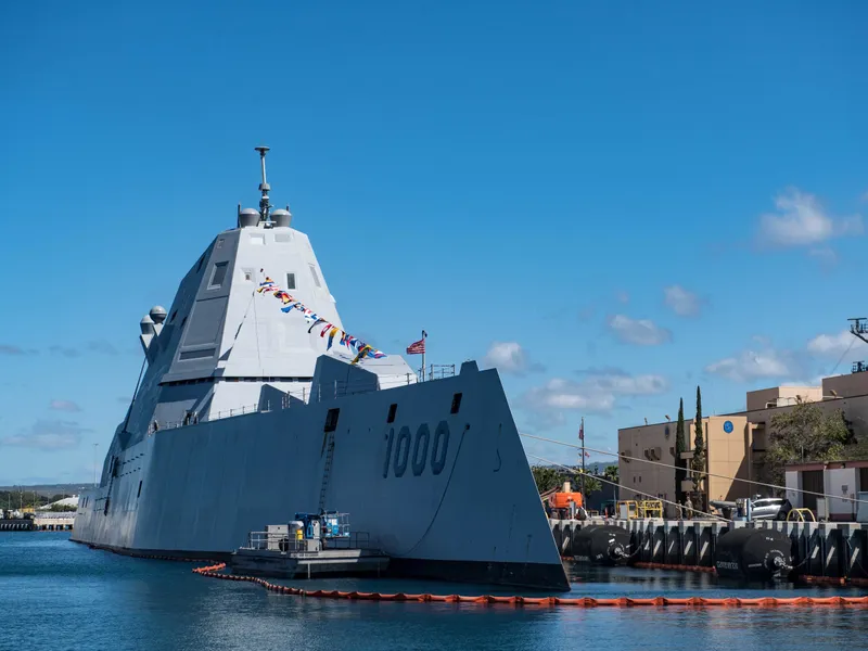 USS Zumwalt, cel  mai avansat distrugător al Marinei Militare a SUA/foto: US Navy