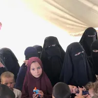 Două state din UE repatriază „soții ISIS" și zeci de copii. Ministru european: „Sunt fericit”/FOTO: TheAustralian