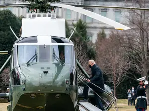 Joe Biden urcă în elicopterul prezidențial/FOTO: Facebook/The White House