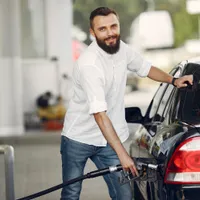 Guvernul a adoptat ordonanța pentru carburanți. Ce măsuri vor fi luate și cum vor arăta prețurile la pompă - Foto: Freepik (Imagine cu rol ilustrativ)