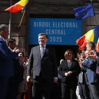 Crin Antonescu spune că se va califica sigur în finala prezidențială - Foto: INQUAM PHOTOS / Octav Ganea