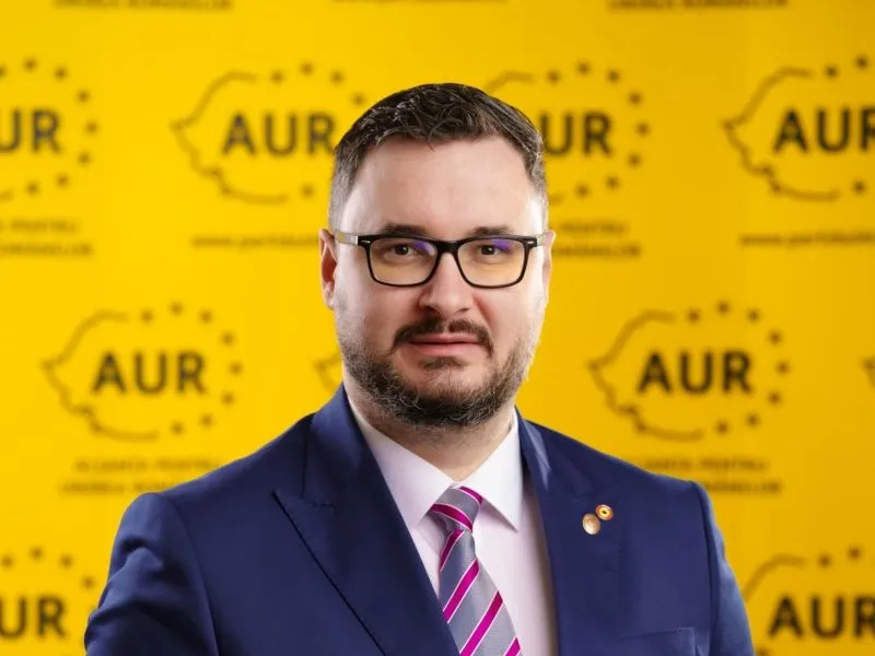 Deputatul AUR Dan Tănasă a depus plângere penală pentru că un membru UDMR i-ar fi furat din cărți. Foto Dan Tănasă