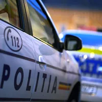 Doi bărbați au ajuns în arest după ce au intrat prin efracție și au furat banii de sub o pernă - Foto: Istock / imagine cu rol ilustrativ