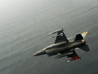 Avion F-16 - Foto: Profimedia images