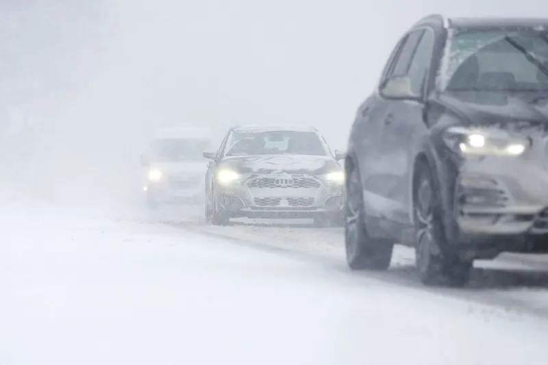 Ninsoare puternică &icirc;n Predeal, pe Valea Oltului - Foto: INQUAM PHOTOS/Cosmin Enache (Imagine cu caracter ilustrativ)