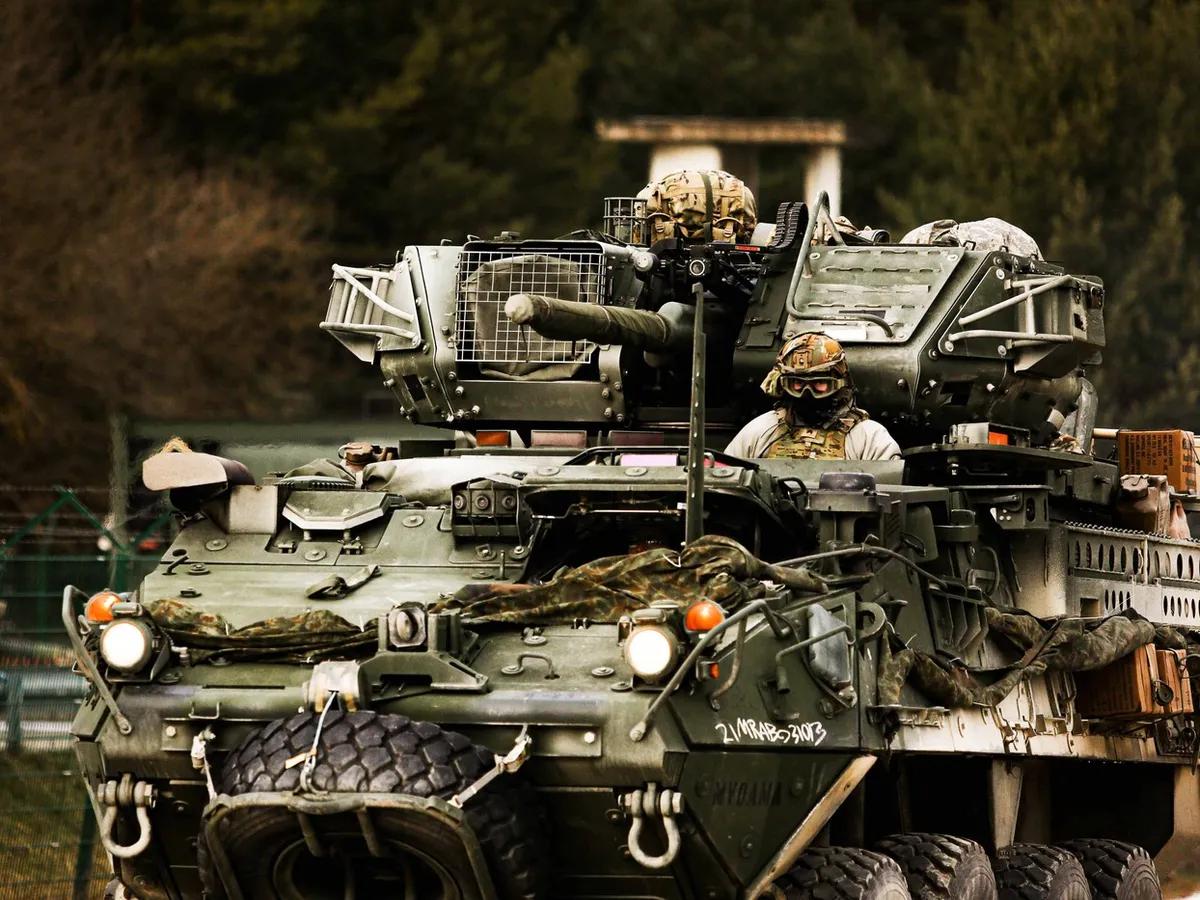 NATO și Ucraina, operațiuni terestre de desfășurare rapidă de trupe în baza Articolului 5 de apărare colectivă