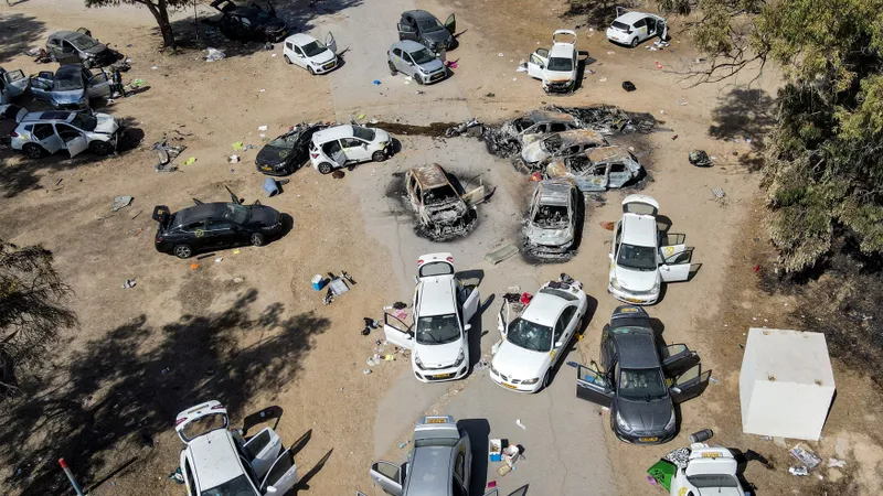UE ar vrea să interzică importurile de mașini defecte, incomplete, daună totală. Inclusiv românilor - Foto: Profimedia Images