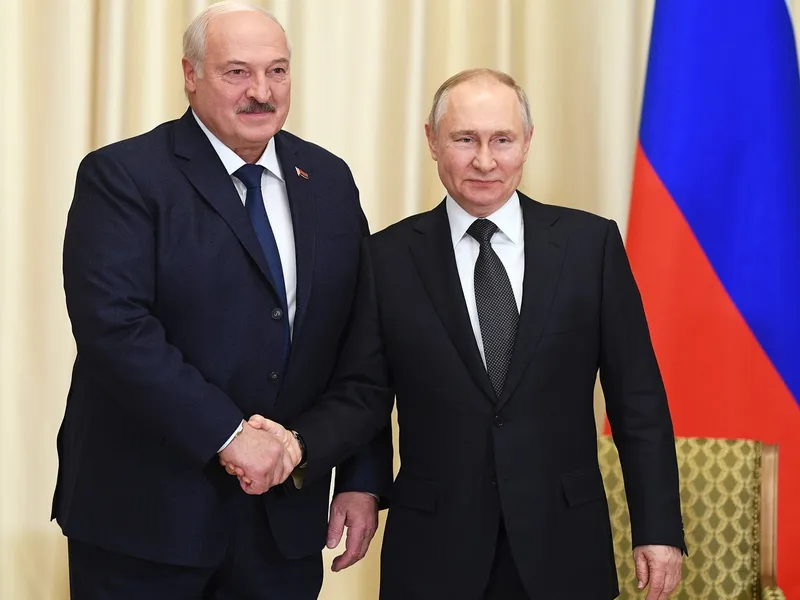 Aleksandr Lukaşenko și Vladimir Putin. - Foto: Profimedia Images