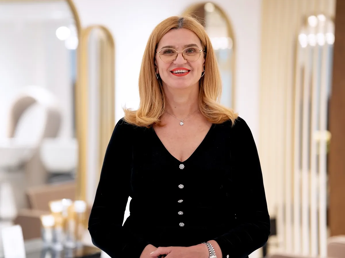 Odă pentru Lipă ca pe vremea lui Ceauşescu. Cum s-au ploconit sportivii: Cu profundã admirare - Foto: Facebook/ Elisabeta Lipă