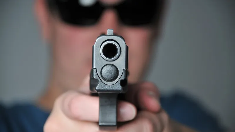 Gest extrem într-un poligon din Botoșani. Un bărbat s-a împușcat în cap - Foto: Profimediaimages.ro (rol ilustrativ)