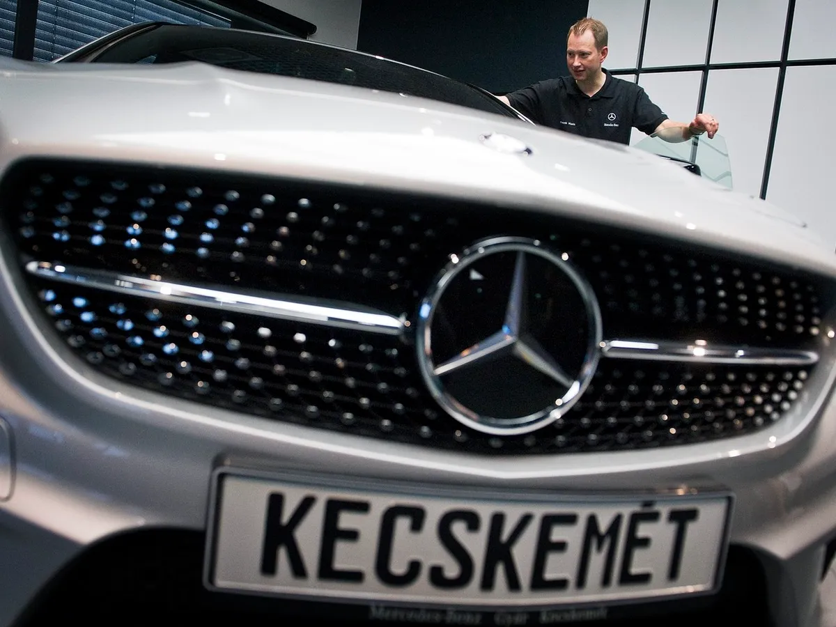 Mercedes investește milioane de euro în uzina din Ungaria, pierdută de România din cauza infrastructurii