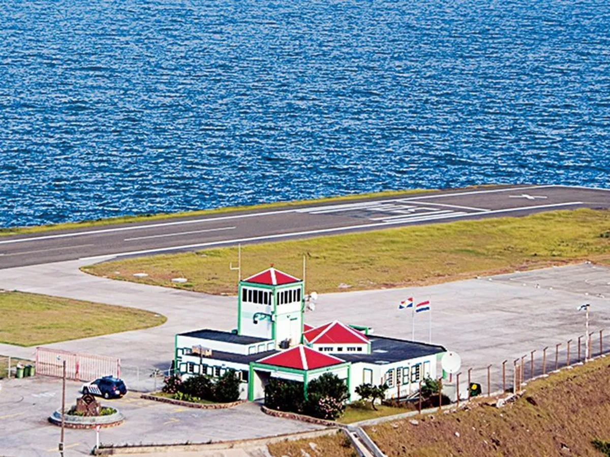 Aeroportul Juancho E. Yrausquin