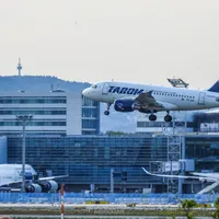 Când se scot controalele de pe aeroport și România va intra în Schengen ? - Foto: Facebook/ Tarom