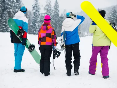 Când începe vacanța de schi din februarie, în funcție de județ? Câte zile libere au elevii - Foto: Freepik (Imagine cu rol ilustrativ)