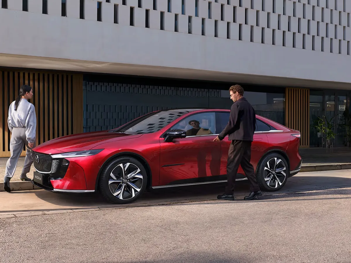 Cât costă și cu ce se laudă prima mașină electrică japoneză concurentă pentru „Passat-ul electric” - Foto: Mazda