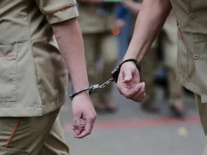 Cei patru bărbaţi din Teleorman care au răpit o tânără au fost arestaţi preventiv - Foto: Profimedia Images (Imagine cu rol ilustrativ)