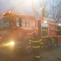 O mașină de spălat a provocat un incendiu de proporții într-un bloc din Galați - FOTO: Facebook/ISU Galați