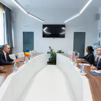 Foto: Ministrul Alexandru Nazare și reprezentanți SUA Sursa: Facebook(rol ilustrativ)