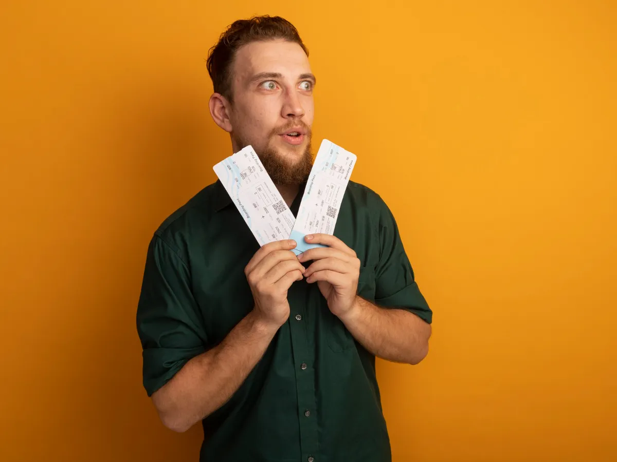 Un oraș din România dă 3000 lei ajutoare! Vezi cine poate primi tichetele speciale și care sunt condițiile