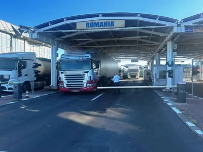 Șofer român de camion, prins în vamă cu RCA falsă - Foto: Facebook / Poliția de Frontieră Iași