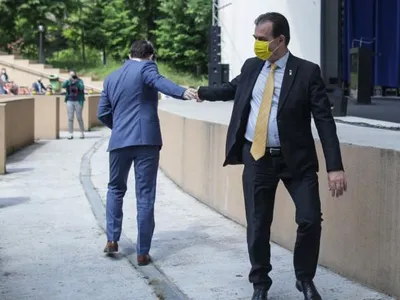 Războiul Cîțu-Orban continuă: Cîțu cere excluderea lui Orban. Orban va cere demisia lui Cîțu FOTO: Inquam Photos / Octav Ganea