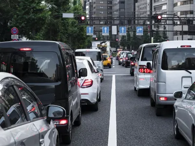 Ambuteiaj rutier în traficul citadin - Foto: Freepik/CC0
