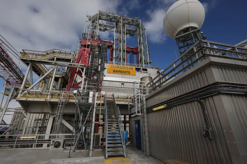 Sonda Transocean Barents, din Perimetrul Neoptun Deep - Foto: INQUAM PHOTOS/George Călin