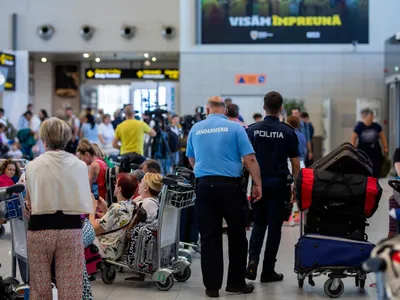 Pasageri în Aeroportul Otopeni - Foto: INQUAM PHOTOS / Ovidiu Micsik (Imagine cu rol ilustrativ)