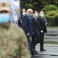 MAI SCAPĂ O DATĂ  Deși opinia publică aștepta demiterea lui Raed Arafat, pandemia l-a readus în linia I, alături de Ludovic Orban și Nelu Tătaru - Foto: INQUAM PHOTOS/ Octav Ganea