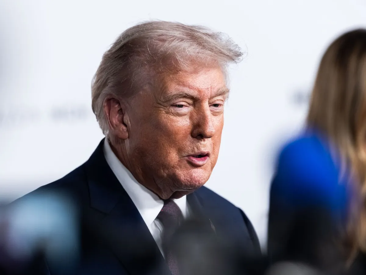 Trump avertizează Londra: "Apropierea de China este foarte periculoasă”. Starmer: "E vital pentru noi"