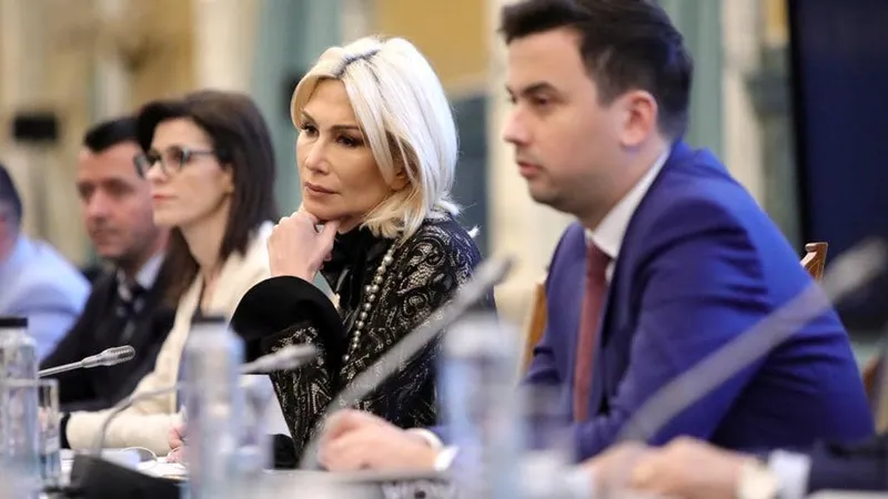 Raluca Turcan susţine că se va asigura o salarizare justă în domeniul cultural: „Vom găsi soluții” - Foto: Facebook/ Raluca Turcan