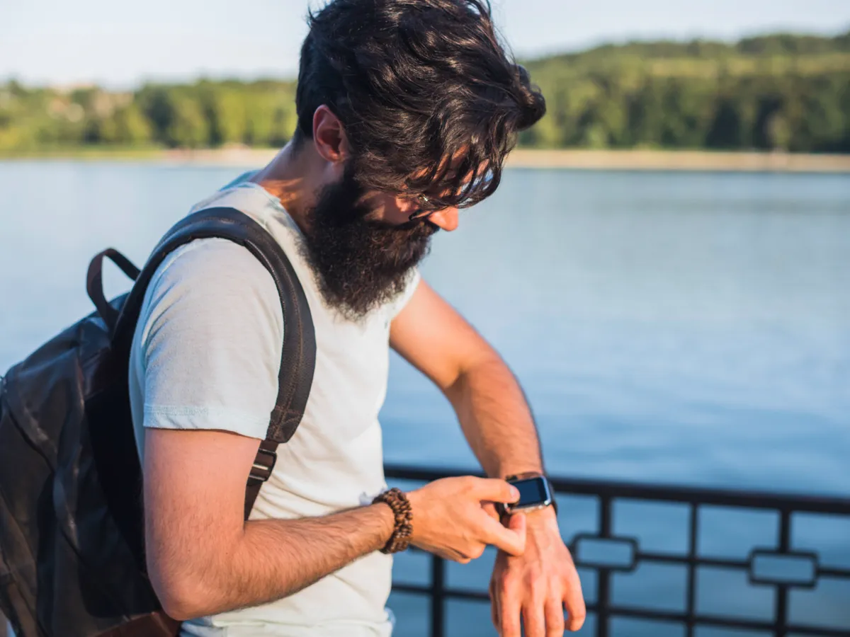 Motivul pentru care ceasurile inteligente pot fi dăunătoare pentru sănătate. Este bine să le porți zilnic?