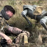 Ucraina trimite pe front câini roboți „invizibili”. Cară muniție soldaților și „latră” la ruși - Foto: X/ @UkraineNewsLive