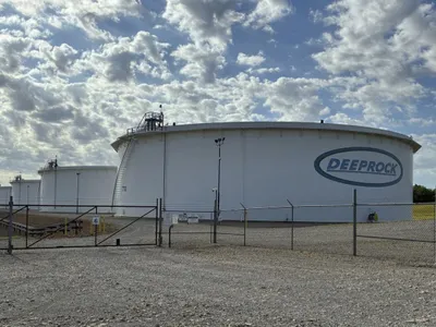Tancuri de depozitare a petrolului din Cushing, Oklahoma - Foto: Profimedia Images